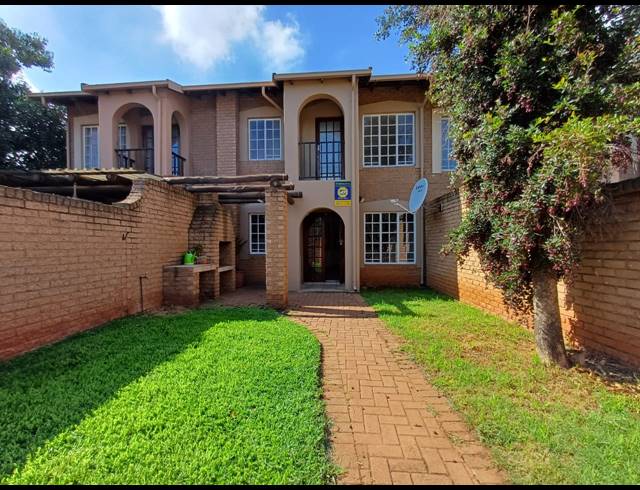 3 BEDROOM DUPLEX RENTED IN KENLEAF
